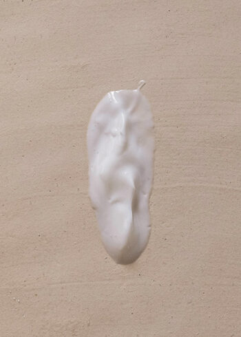 textura do creme de rosto natural