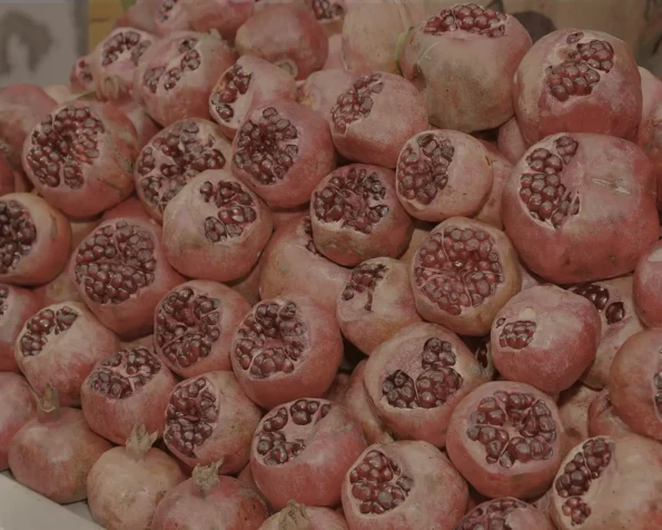 Flor de romã utilizada na cosmética natural
